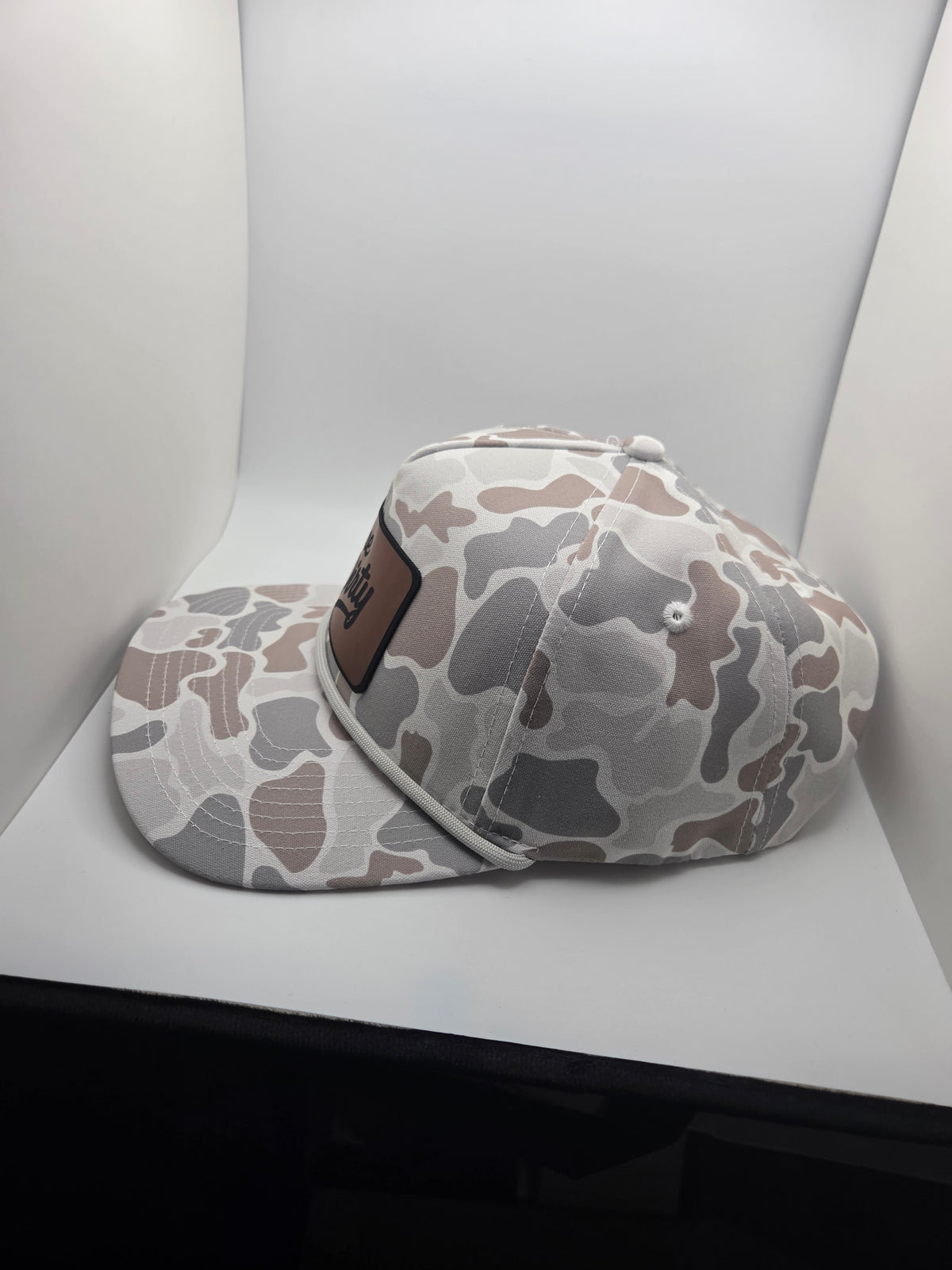 The Dirty brown patch TOAD rope hat in light camo